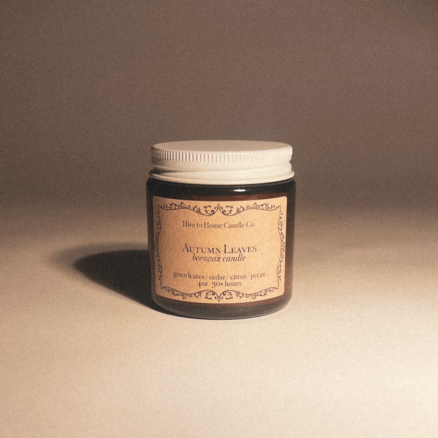 4 oz fall candle smells like autumn leaves. 