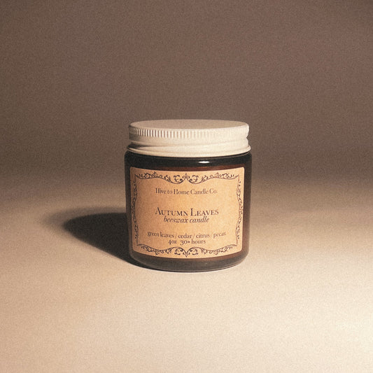 4 oz fall candle smells like autumn leaves. 